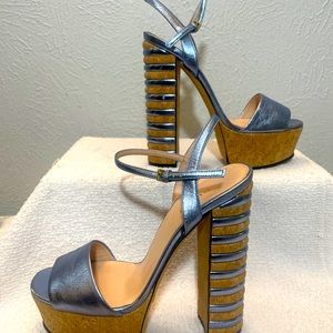 Gucci Metallic Claudie Leather Platform Sandals